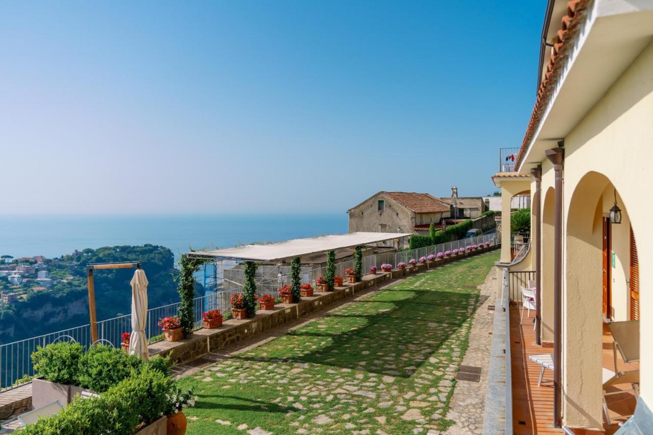Appartamento Emma In Villa Laura Scala Luaran gambar